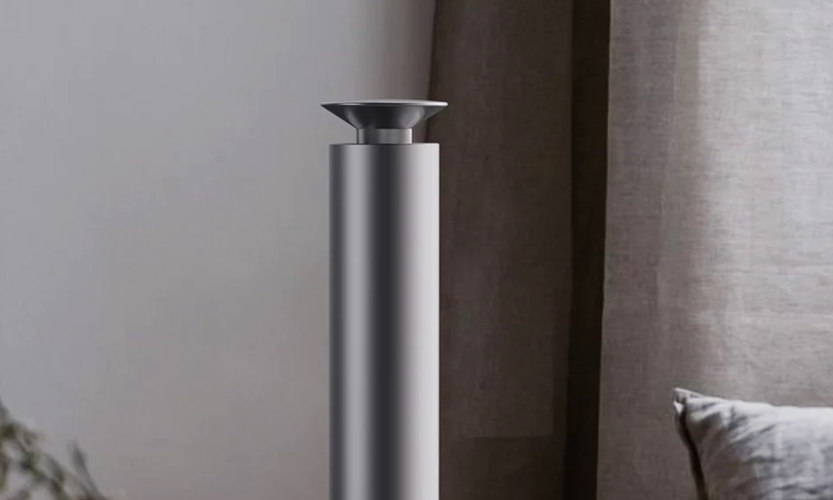 Hotel lobby using a commercial aroma diffuser for signature scent marketing